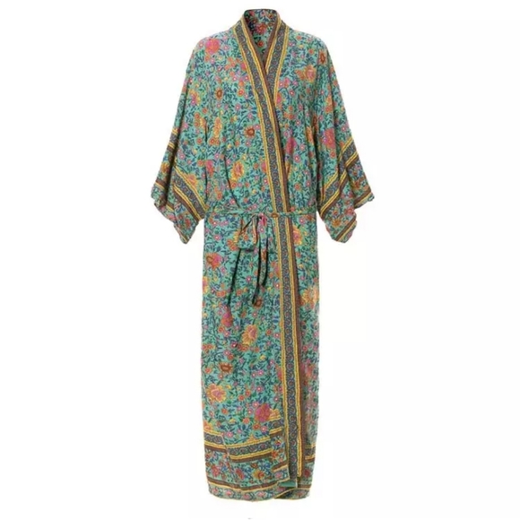 Beach Front Kimono - Picture 4 of 8